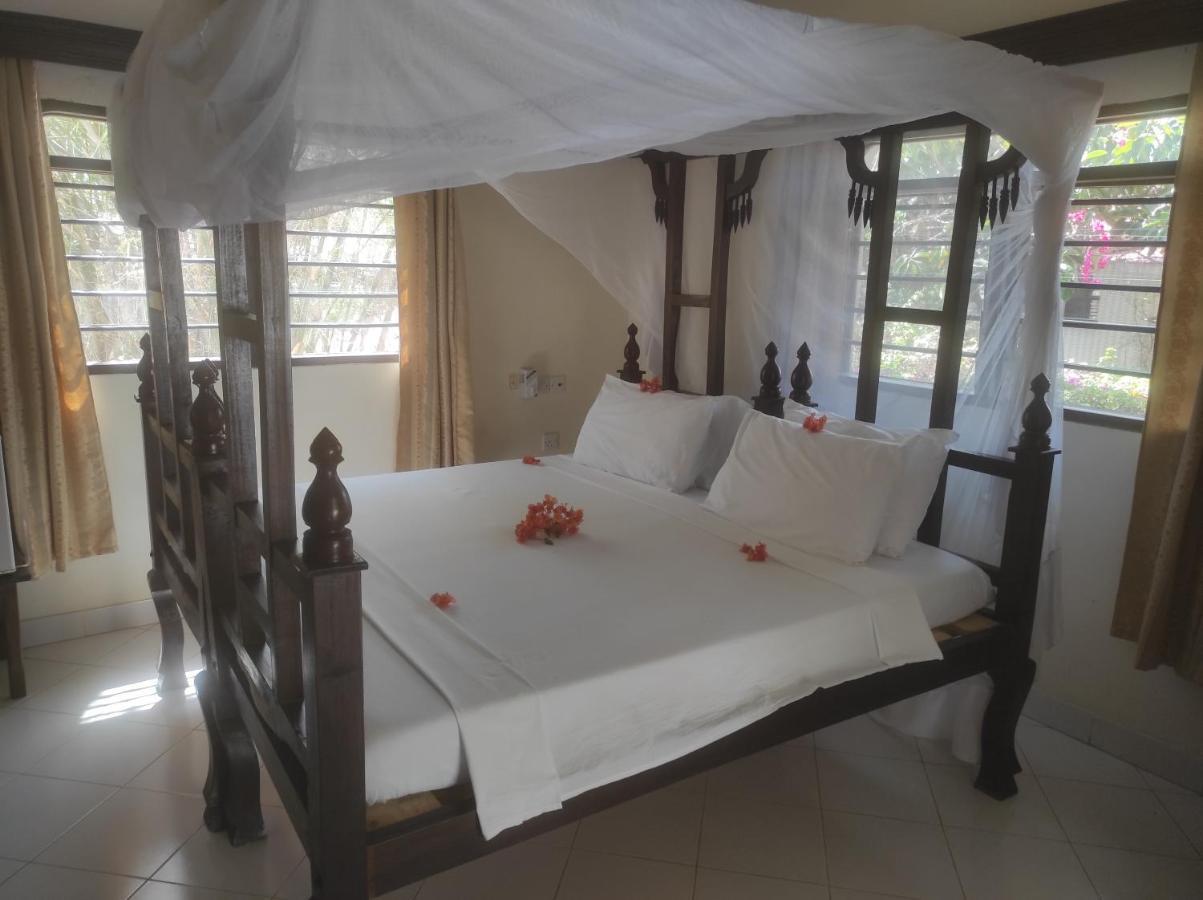 2Livu Villas Watamu Luaran gambar