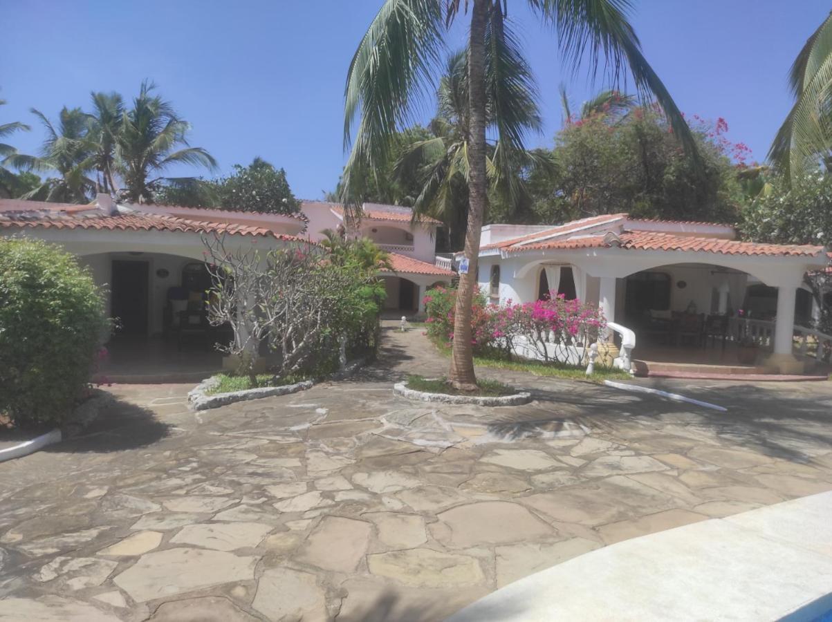 2Livu Villas Watamu Luaran gambar