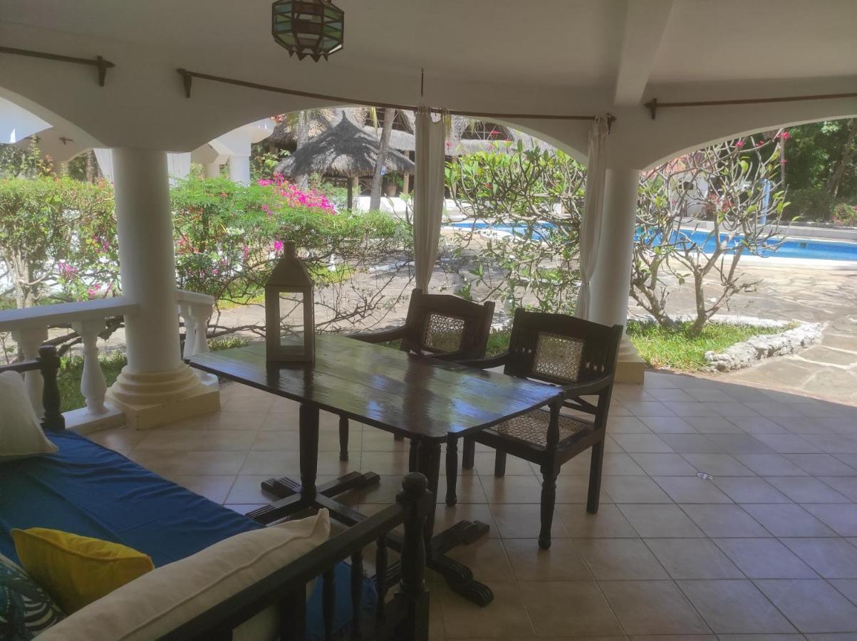 2Livu Villas Watamu Luaran gambar