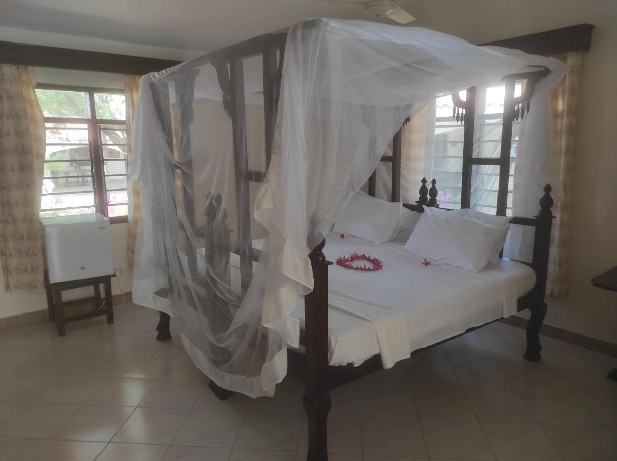 2Livu Villas Watamu Luaran gambar
