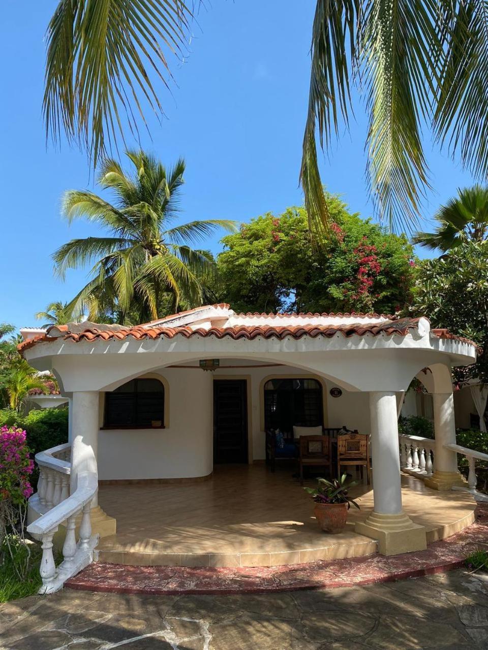 2Livu Villas Watamu Luaran gambar